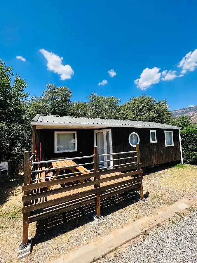 Camping Oliana Campsite